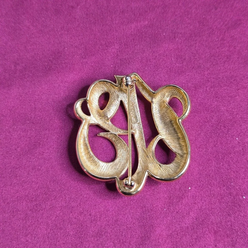 Vintage Monet Swirl Brooch Pin Gold Tone Abstract Openwork Signed Excellent